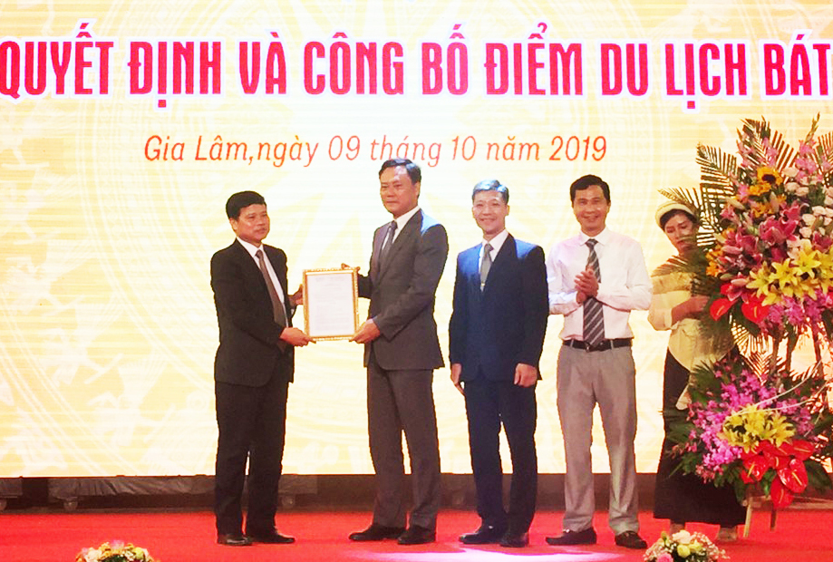 Bát Tràng xứng đáng là điểm du lịch làng nghề tiêu biểu ở Thủ đô