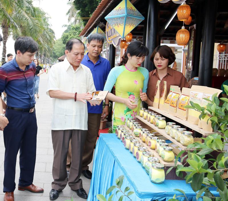 Hưng Yên: Phát huy vai trò của du lịch trong phát triển kinh tế – xã hội