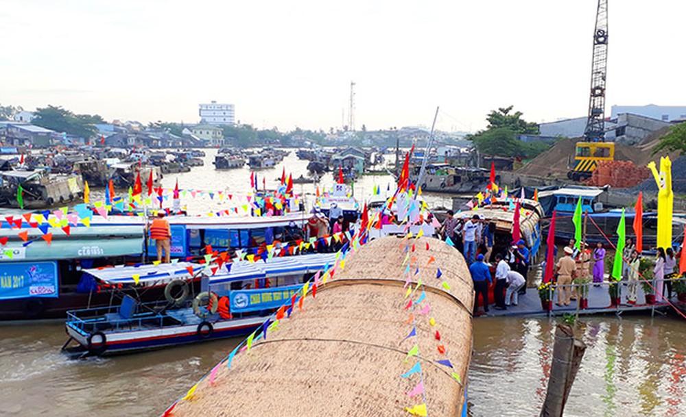 Ngày hội du lịch “Văn hóa Chợ nổi Cái Răng” năm 2019
